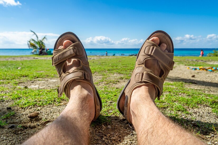 O melhor da moda masculina: sandálias para o verão